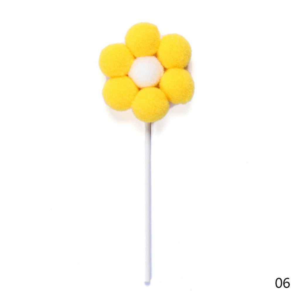 Daisy Flower Pom Pom Cake Topper - Yellow